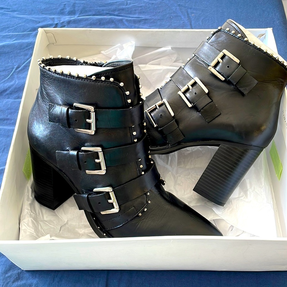 Steve Madden Black Booties. Sale